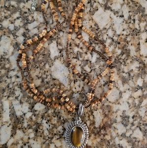 Avon tigereye beaded necklace